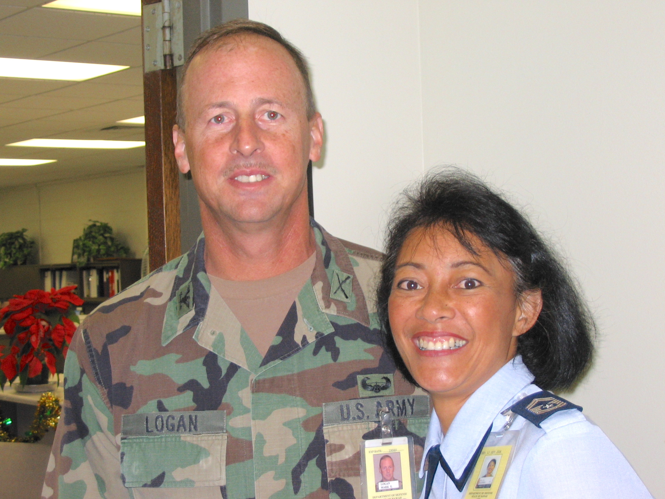 Check Six – 2005: HING Christmas Tree Decorating 2