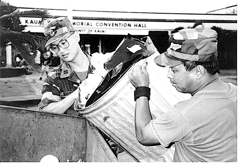 Check Six – 1992: Hurricane Iniki Response