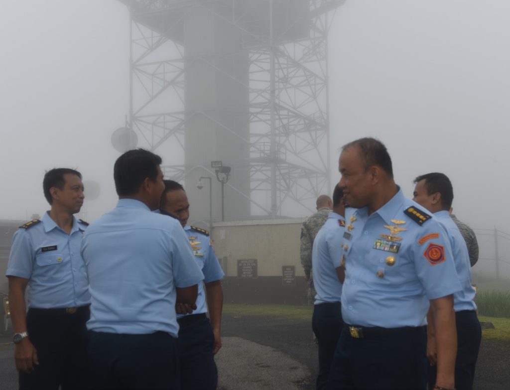 Hawai‘i Air National Guard conducts SPP SMEE, Mount Ka'ala, HI. Hawai'i Air National Guard members from the 169th Air Defense Squadron, now under the 298th Air Defense Group, visited the highest point of Oahu, Mount Ka'ala Air Force Station, while participating in a State Partnership Program (SPP) subject matter expert exchange with their Indonesian counterparts. (Photo by: Tech Sgt. Alison Bruce-Maldonado)