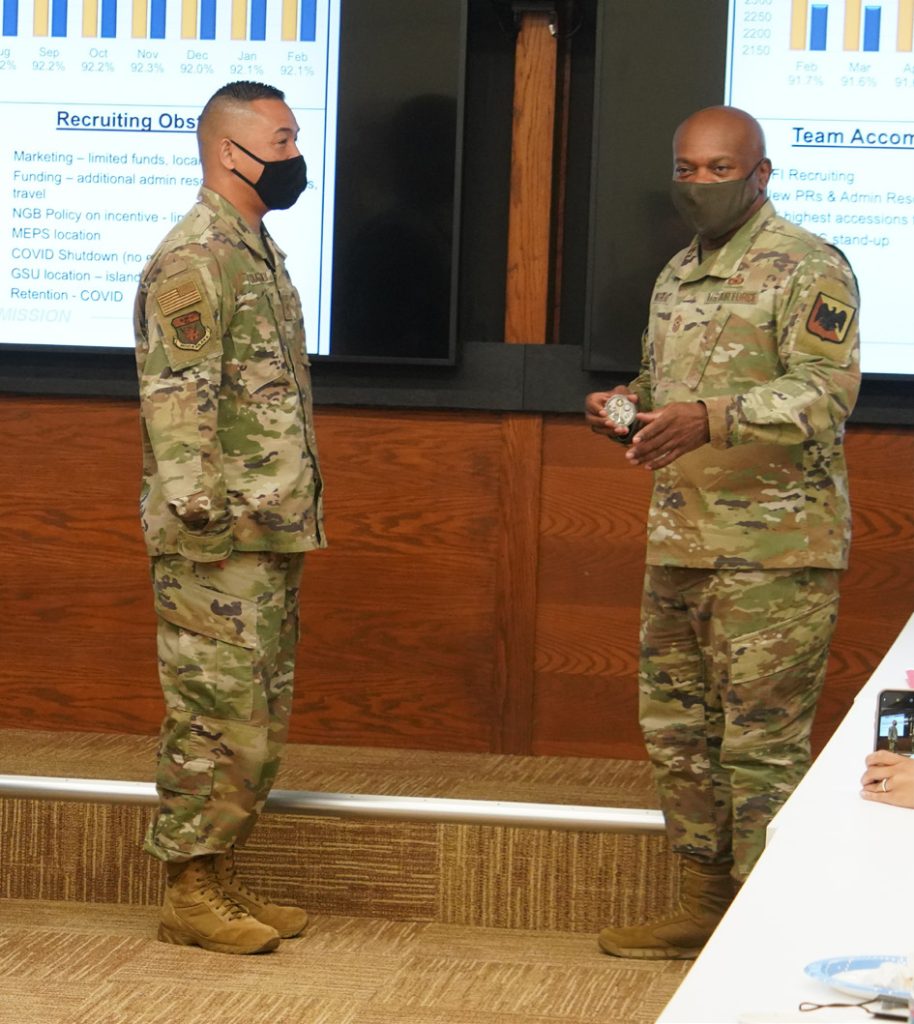 Senior Enlisted Advisor to the Chief of The National Guard Bureau Tony L. Whitehead visited Soldiers and Airmen of the Hawai‘i National Guard, receiving a HIANG “101” Brief from Chief MSgt. Costa, as well as a recruiting brief from the A1R Team.