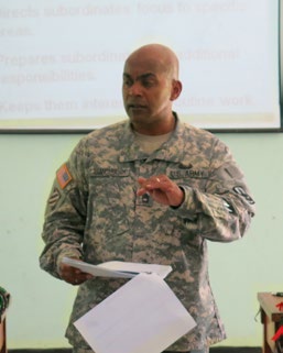 Hawaii Army National Guard State Partnership Program Non-Commissioned Officer Subject Matter Expert Exchange team instructor, Sgt. 1st Class Balendran Anandarajah, explains the SMEE program to Indonesian army Soldiers. (U.S. Army National Guard photos By Sgt. 1st Class Theresa Gualdarama)