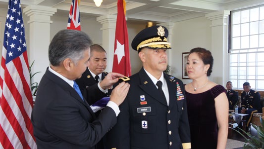 Rare double-pinning ceremony, Hawaii Army National Guard