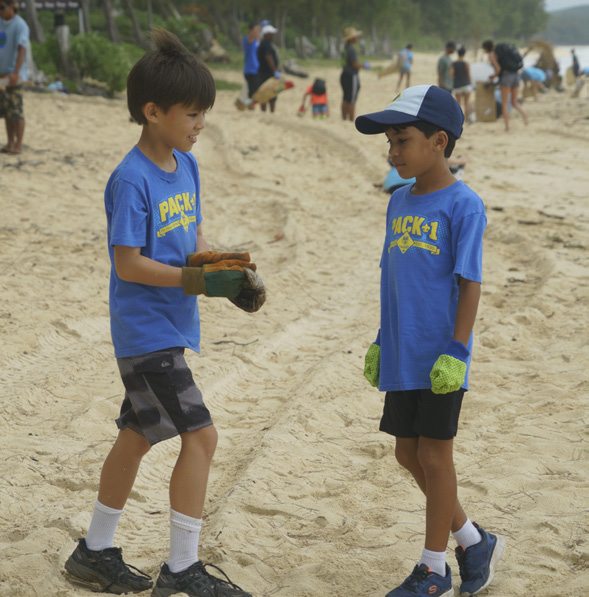HIARNG Environmental participates in Earth Day beach clean up along side hundreds of volunteers