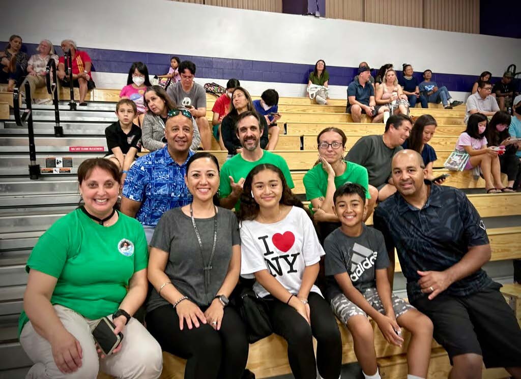 STARBASE Hawai‘i coaches (From right to left - Heather
Leite, Ken Smith and Aly Clark) with Deputy Adjutant General
Brig. Gen. Phillip L. Mallory and
HIANG Senior Enlisted Leader
Chief Master Sgt. Maryann
Martin and family at the Hawai‘i
VEX IQ State Championships.
(Marlise Ahuna photo)