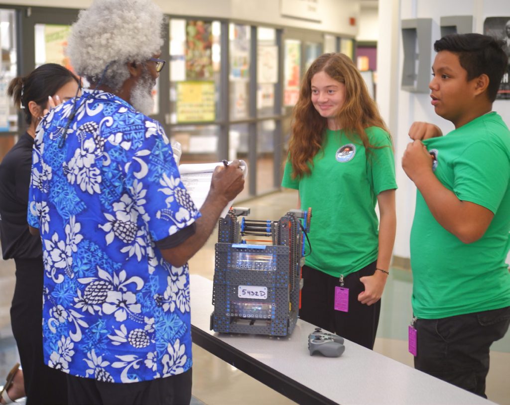 Hawai‘i STARBASE program fields four teams at VEX state championship