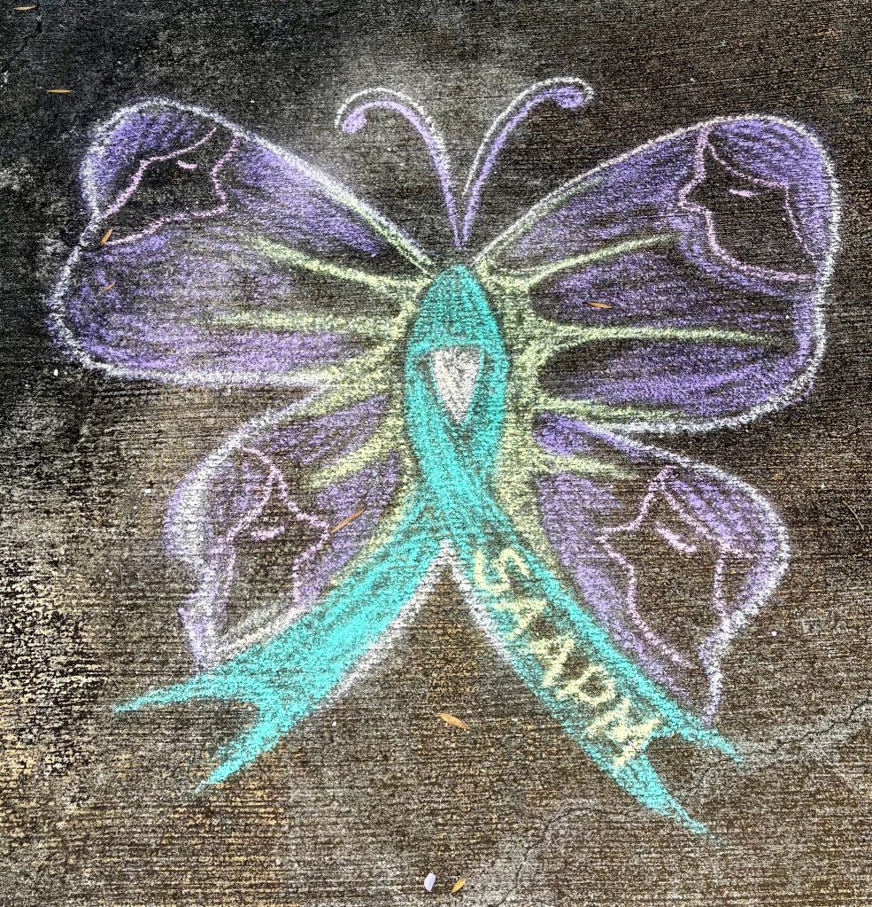 As part of Sexual Assault Awareness & Prevention Month, “Chalk Dah Walk” was held for the first time at Hawai‘i Army National Guard’s Diamond Head Armory, Bldg. 300 on April 22. The event featured participants drawing and writing messages of hope and encouragement in chalk for sexual assault survivors on the sidewalk.“Events like this are a way for us to let our survivors know that during times when it can feel very lonely, we have people that are here to support them and care about them,” says Edgar Campbell, HIARNG Sexual Assault Response Coordinator. “It’s our way of communicating to people that we don’t always get a chance to talk to.”
– Photos by Ruben Duldulao, State of Hawai‘i Department of Defense Public Affairs