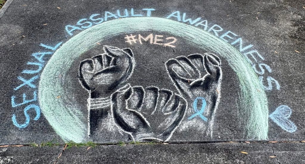As part of Sexual Assault Awareness & Prevention Month, “Chalk Dah Walk” was held for the first time at Hawai‘i Army National Guard’s Diamond Head Armory, Bldg. 300 on April 22. The event featured participants drawing and writing messages of hope and encouragement in chalk for sexual assault survivors on the sidewalk.“Events like this are a way for us to let our survivors know that during times when it can feel very lonely, we have people that are here to support them and care about them,” says Edgar Campbell, HIARNG Sexual Assault Response Coordinator. “It’s our way of communicating to people that we don’t always get a chance to talk to.”
– Photos by Ruben Duldulao, State of Hawai‘i Department of Defense Public Affairs