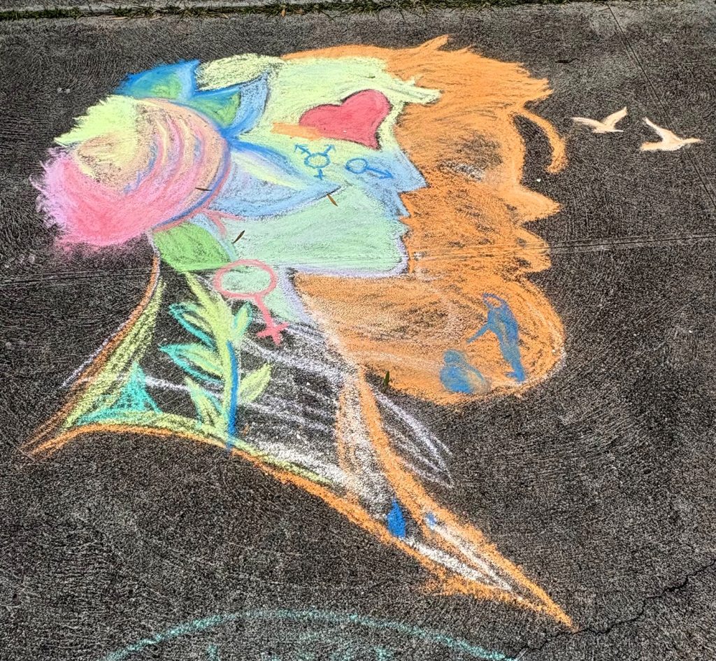As part of Sexual Assault Awareness & Prevention Month, “Chalk Dah Walk” was held for the first time at Hawai‘i Army National Guard’s Diamond Head Armory, Bldg. 300 on April 22. The event featured participants drawing and writing messages of hope and encouragement in chalk for sexual assault survivors on the sidewalk.“Events like this are a way for us to let our survivors know that during times when it can feel very lonely, we have people that are here to support them and care about them,” says Edgar Campbell, HIARNG Sexual Assault Response Coordinator. “It’s our way of communicating to people that we don’t always get a chance to talk to.”
– Photos by Ruben Duldulao, State of Hawai‘i Department of Defense Public Affairs