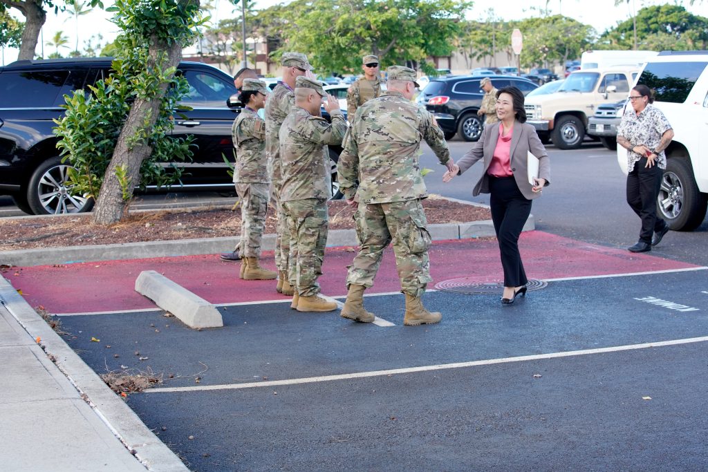 Hawai‘i National Guard leadership greeted Hawai‘i Lt. Gov. Sylvia Luke. (Photo by retired Master Sgt. Andrew Jackson)