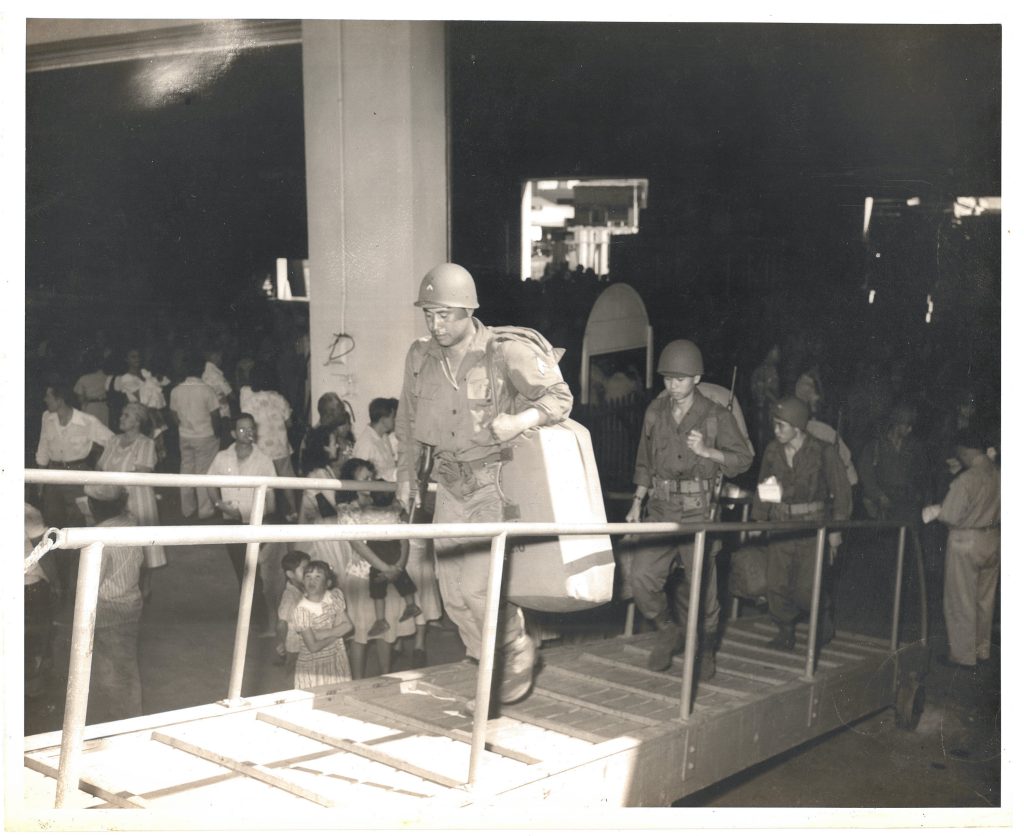 299th Inf. Up the Gangway they come S.S. Hualalai A-47