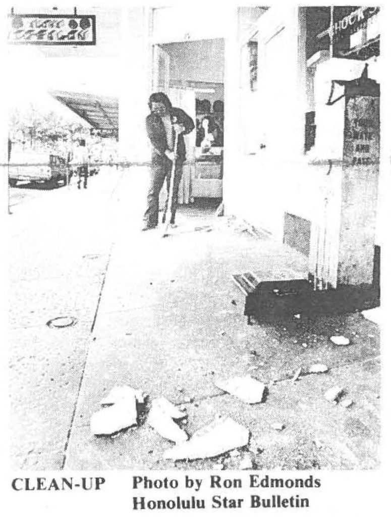 CLEAN-UP Photo by Ron Edmonds Honolulu Star Bulletin
