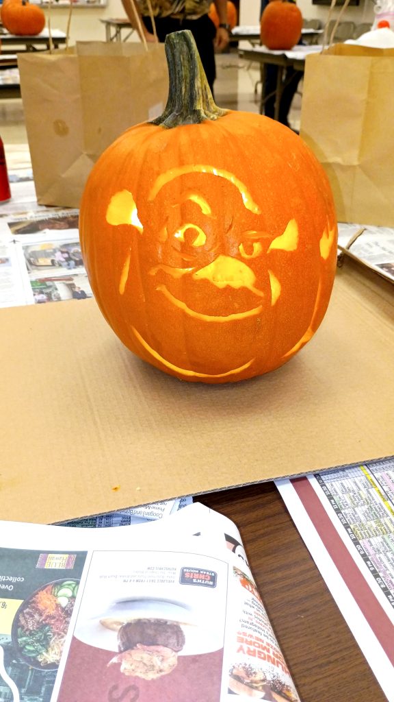 Halloween pumpkin carving, food sale supports Aloha United Way