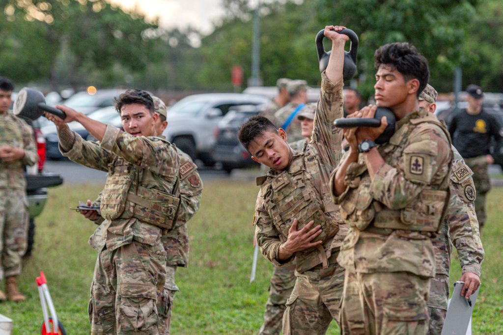 soldiers competed in the fitness assessment at the Hawai‘i Army National Guard (HIARNG) Best Warrior Competition in Waimānalo on March 8. U.S. Army National Guard photo by Staff Sgt. John Schoebel