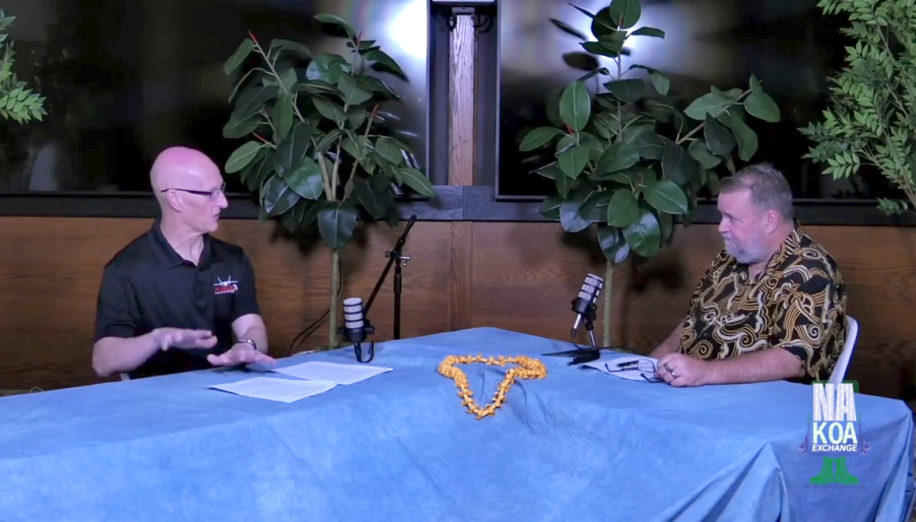 Maj. Gen. Harris, former Hawai‘i Air National Guard commanderjoined Na Koa Exchange host retired Maj. Jeff Hickam to discuss his career. (Photo by retired Master Sgt. Andrew Jackson, State of Hawai‘i Department of Defense Public Affairs)